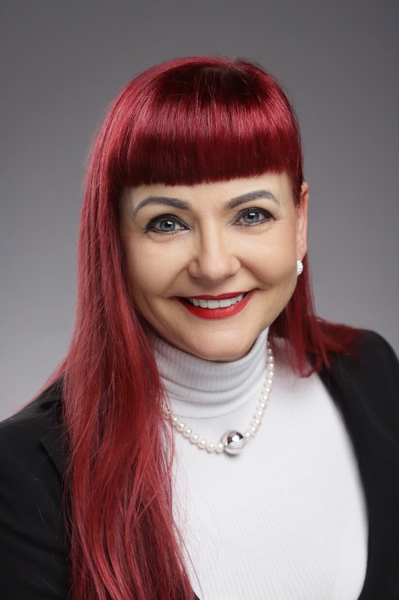 Claudia Schuster